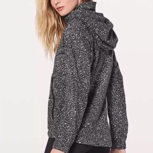 Lululemon Here to Move Luminesce Splatter Size 4